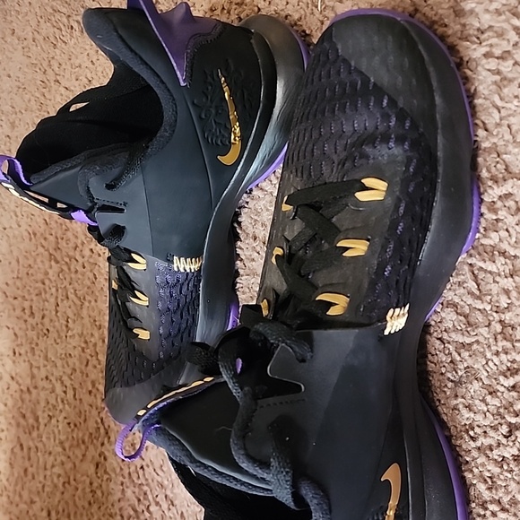 Nike LeBron Witness 5 - Picture 5 of 7